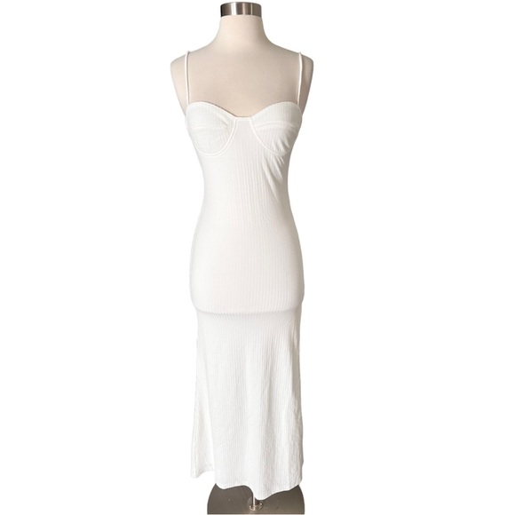 Princess Polly Belladonna Maxi Dress White 4 - Picture 2 of 5